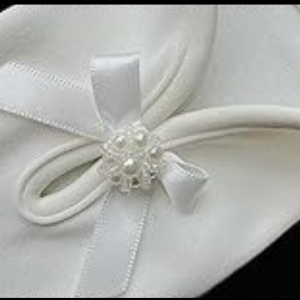 π€ Ivory π€ Vintage-style Fascinator and Gloves - Picture 7 of 8